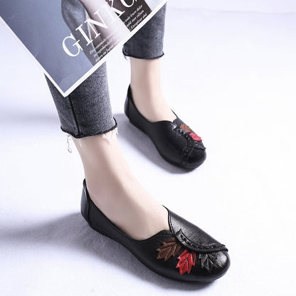 Embroidered comfortable mom shoes