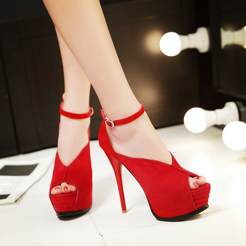 V-shaped women's shoes