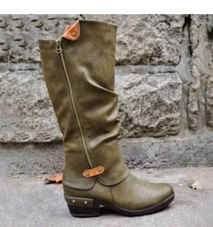 Low-heeled Martin boots