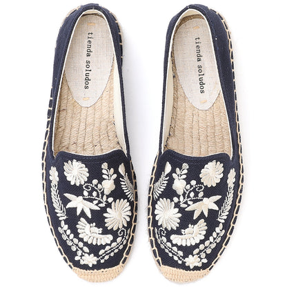 Flat heel embroidered casual canvas shoes