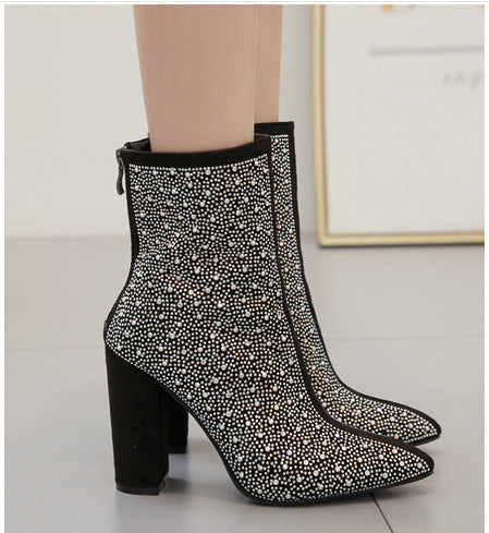 Bottes à talons hauts avec strass