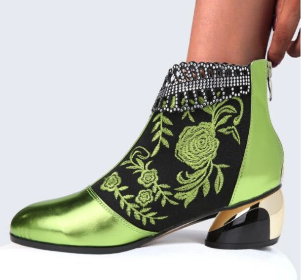 Leather embroidered thick heel women's boots