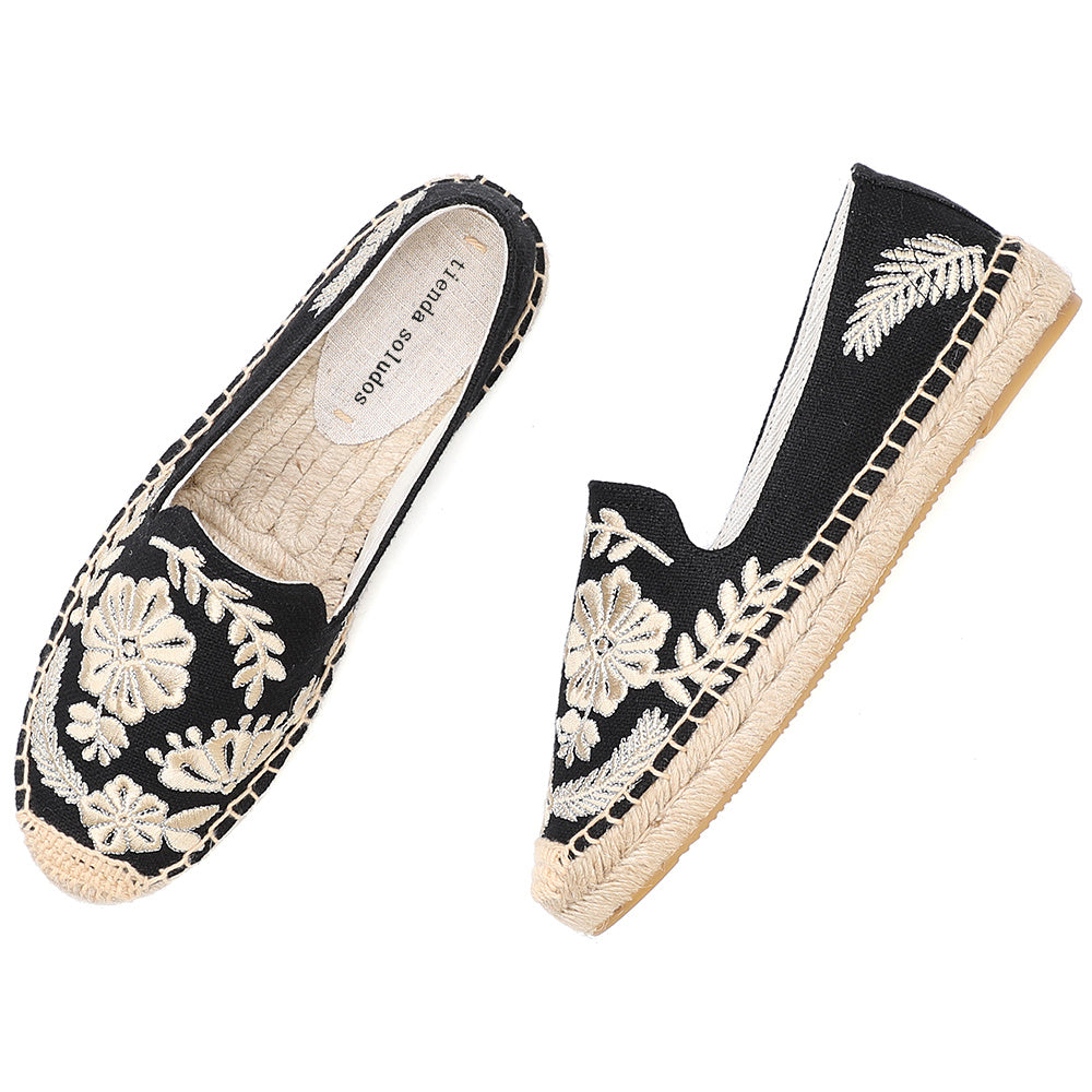 Flat heel embroidered casual canvas shoes