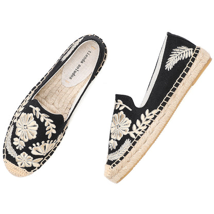 Flat heel embroidered casual canvas shoes