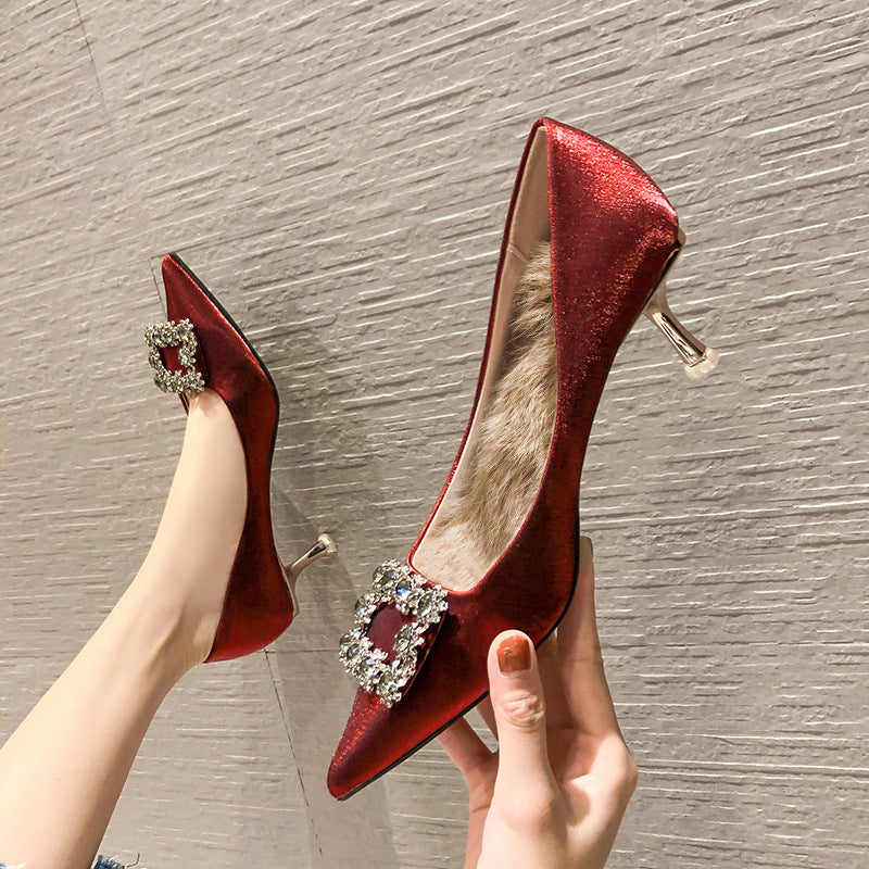 Chaussures à talons hauts en satin pour femmes de style dames