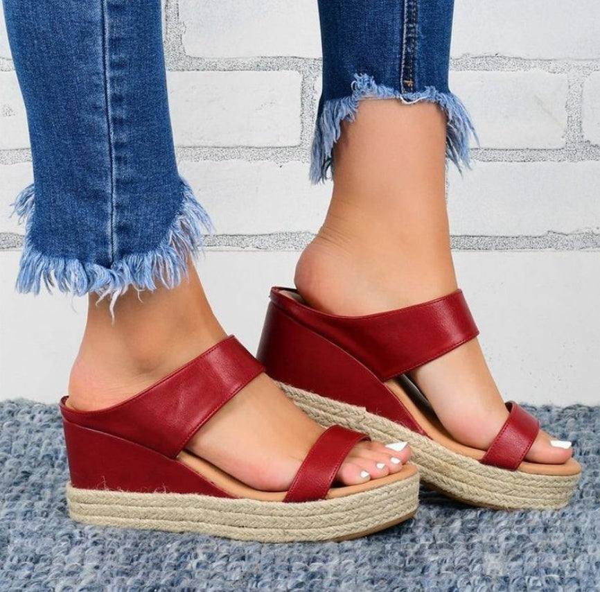 Fashionable Artificial PU Wedge Heel Women Sandals