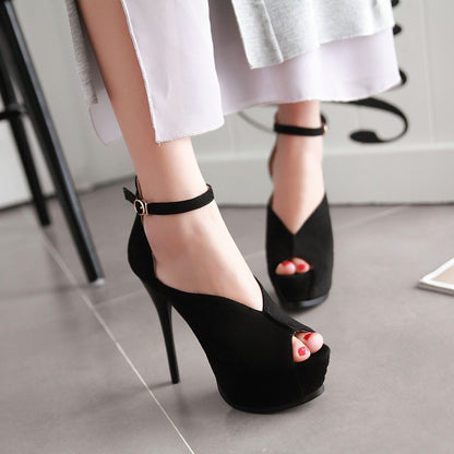 Chaussures pour femmes en forme de V