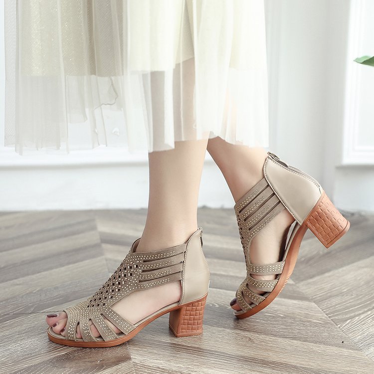 Roman block heel non-slip mother shoes