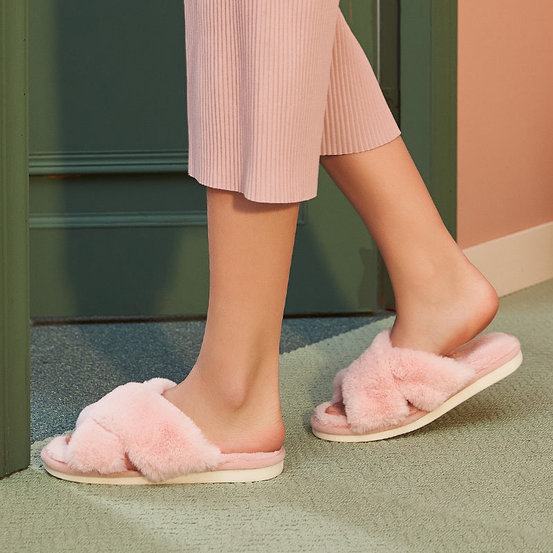 Chaussons chauds en peluche pour la maison