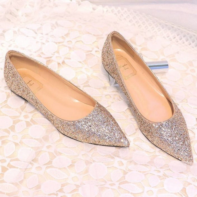 Nuevos zapatos de boda, zapatos planos con lentejuelas, zapatos femeninos de punta puntiaguda, zapatos planos con boca baja, zapatos de novia con polvo dorado, zapatos de dama de honor, zapatos de banquete