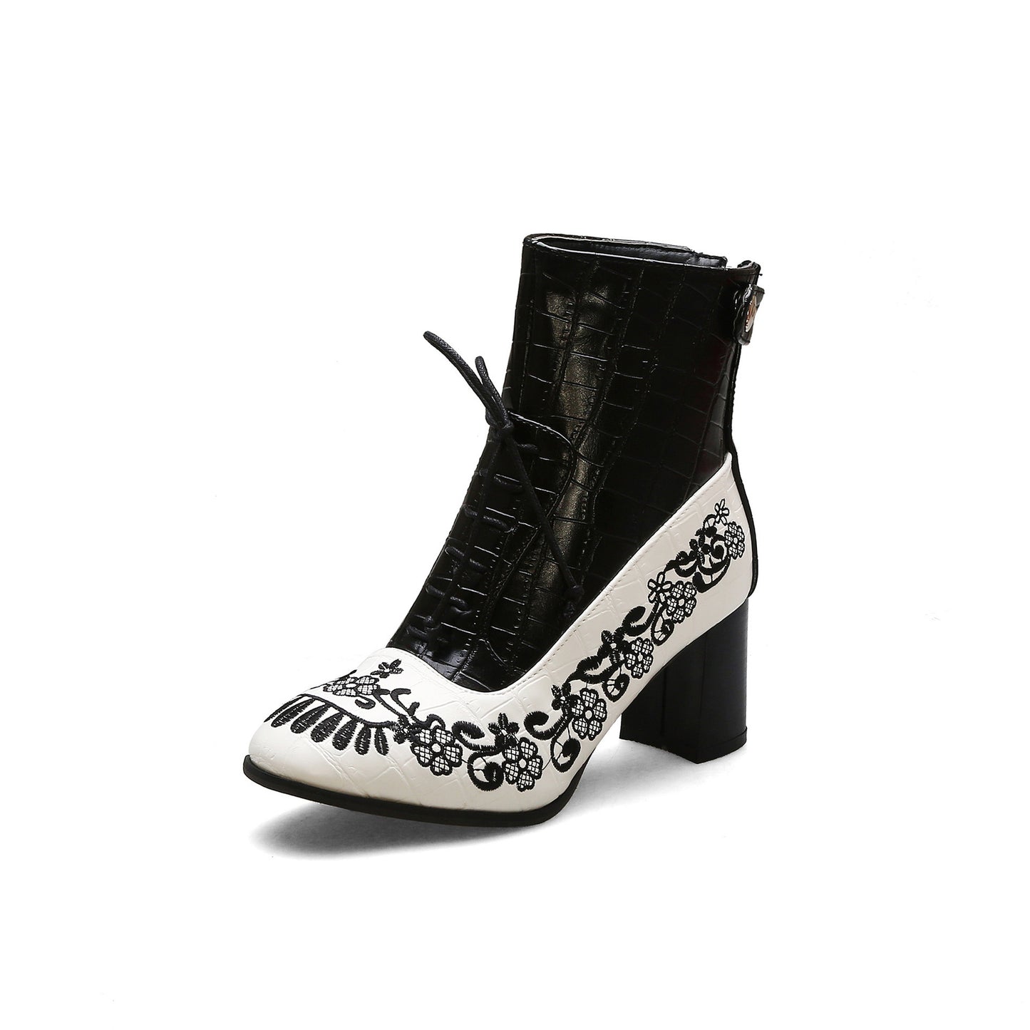 Embroidered short boots