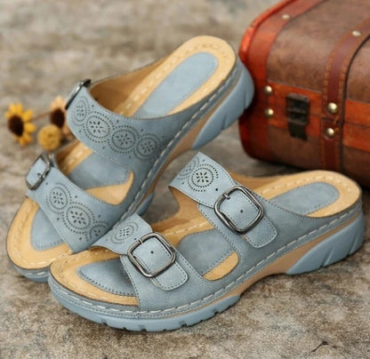 Two-tone bottom buckle sandals and slippers