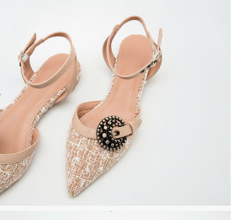 Pointed toe sandals