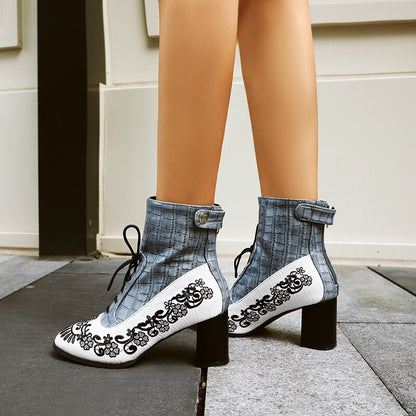 Embroidered short boots