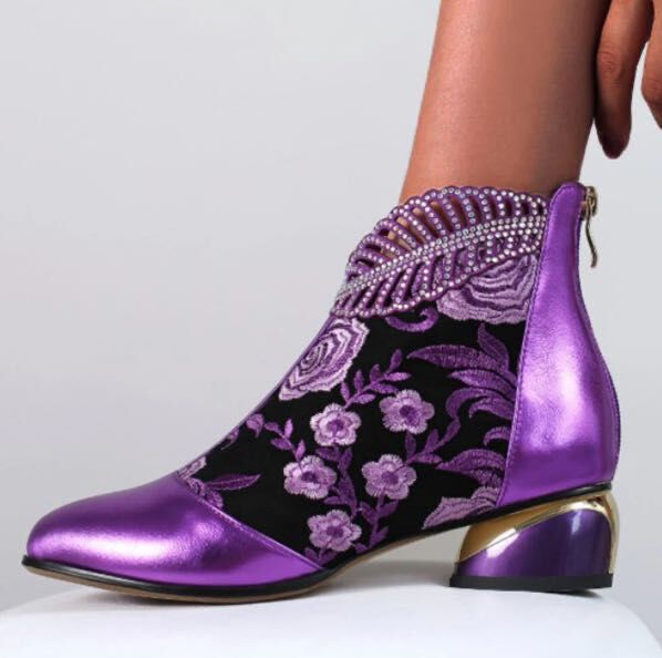 Leather embroidered thick heel women's boots