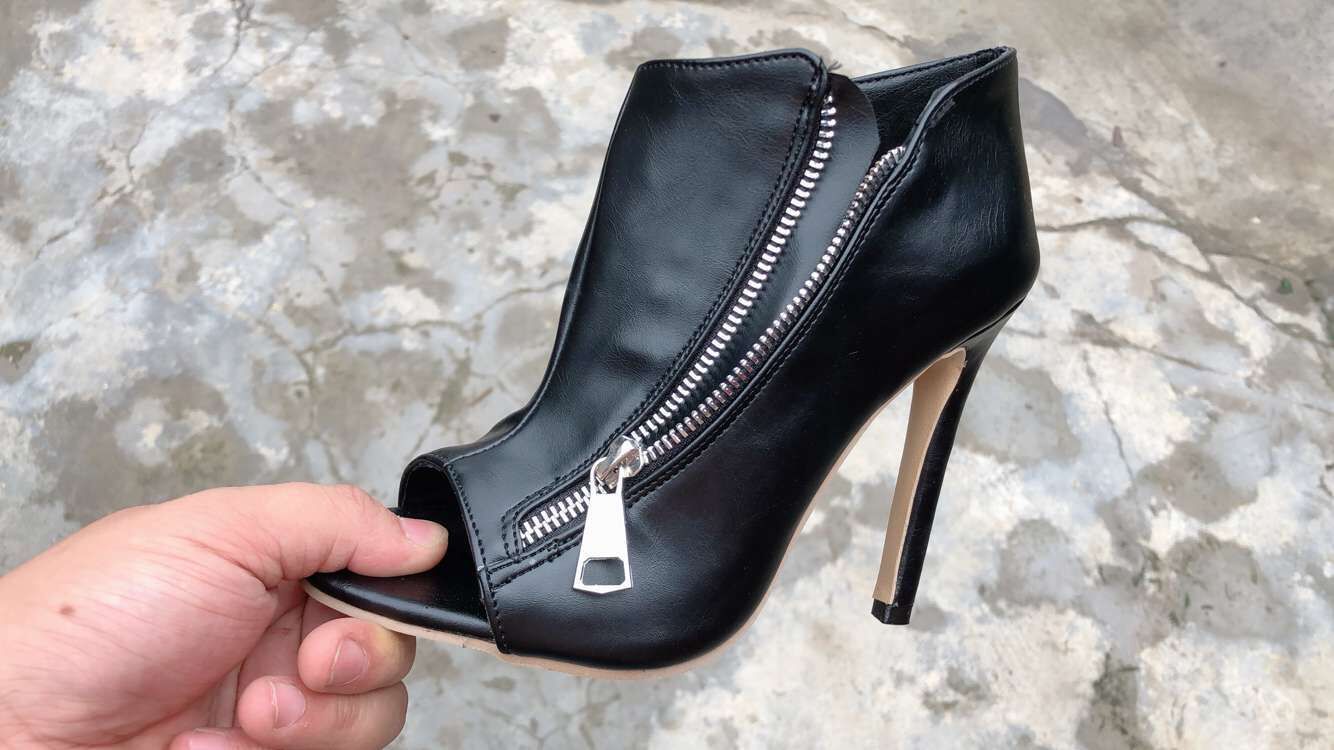 Bottines zippées extérieures