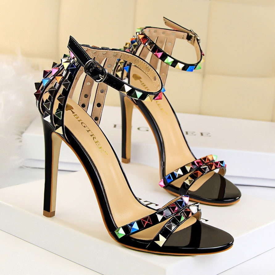 Open-toe sandals with cutout colorful studs