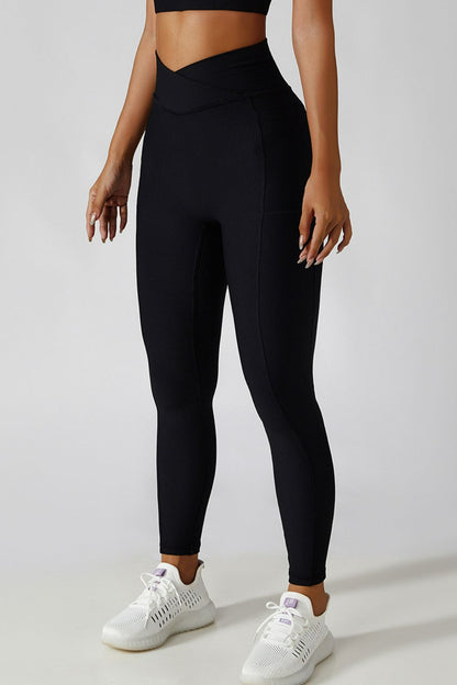 Leggings deportivos con cintura cruzada Basic Bae