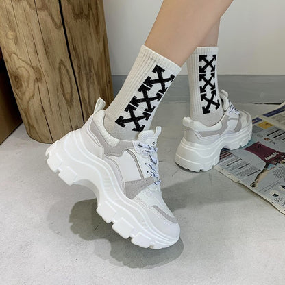 Women's platform sneakers