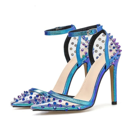 Women's shoes with gradient studs