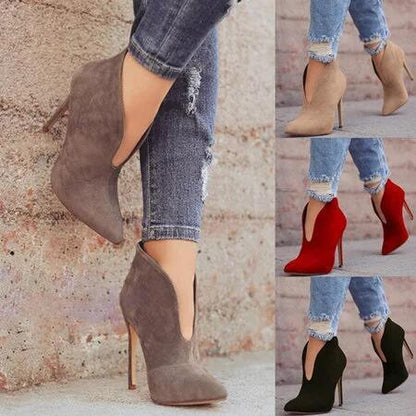 Botas sexys color piel en forma de V