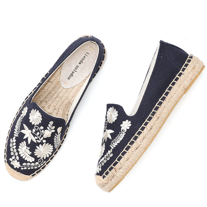 Flat heel embroidered casual canvas shoes