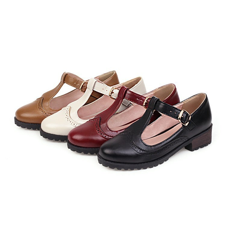 Chaussures pour femmes de grande taille de style universitaire Chaussures en T Chaussures simples à boucle de printemps Chaussures pour étudiantes