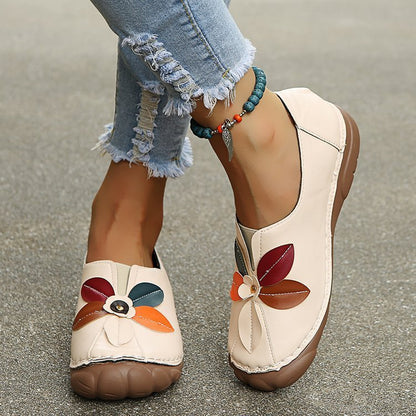 Women's Single Shoes Retro Flower Round Toe Low Top Loafers