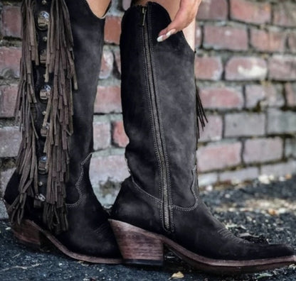 Round toe leather boots