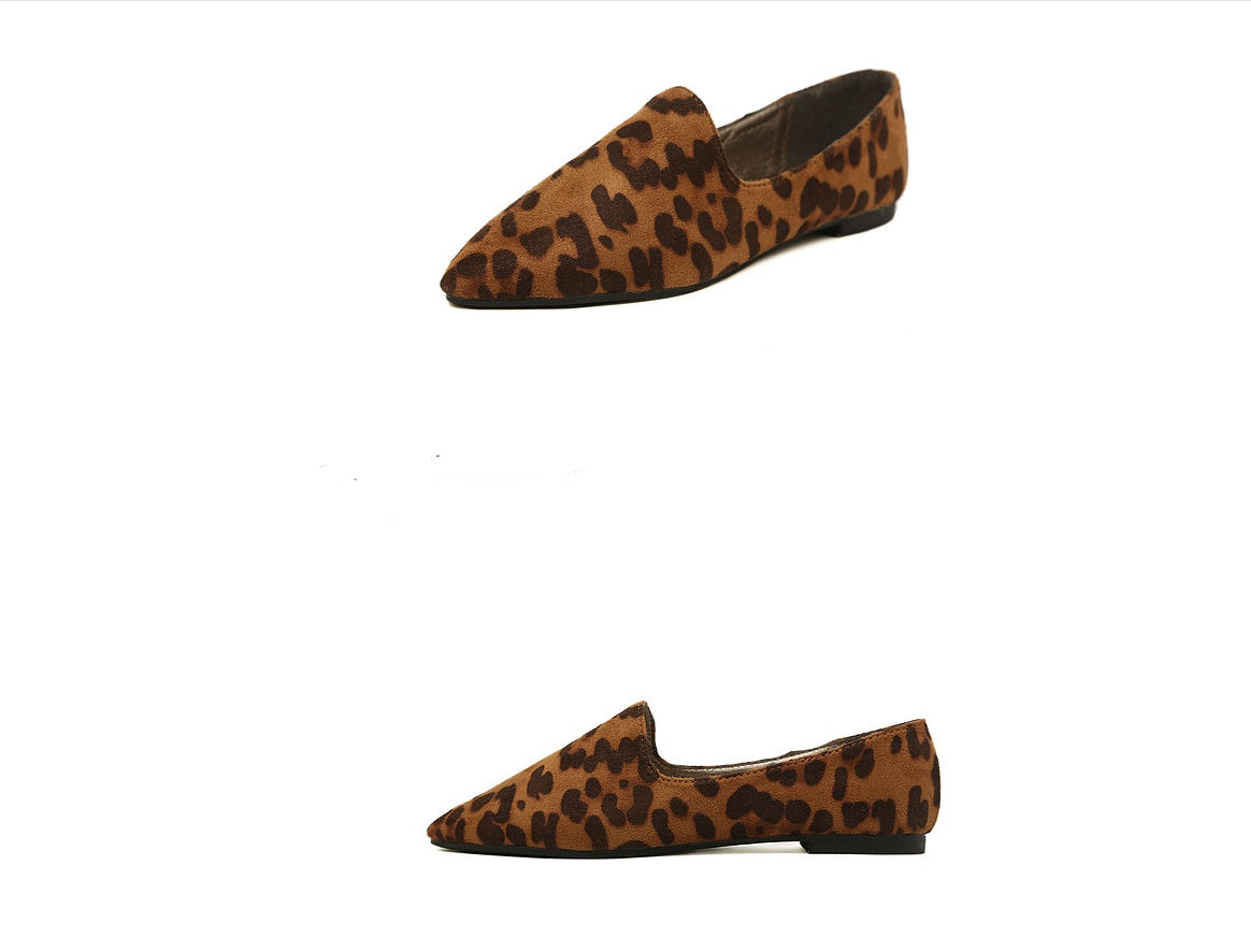 Wild big size women's shoes 41 leopard flat flat with single shoes 42 hit color deep mouth pointed autumn shoes