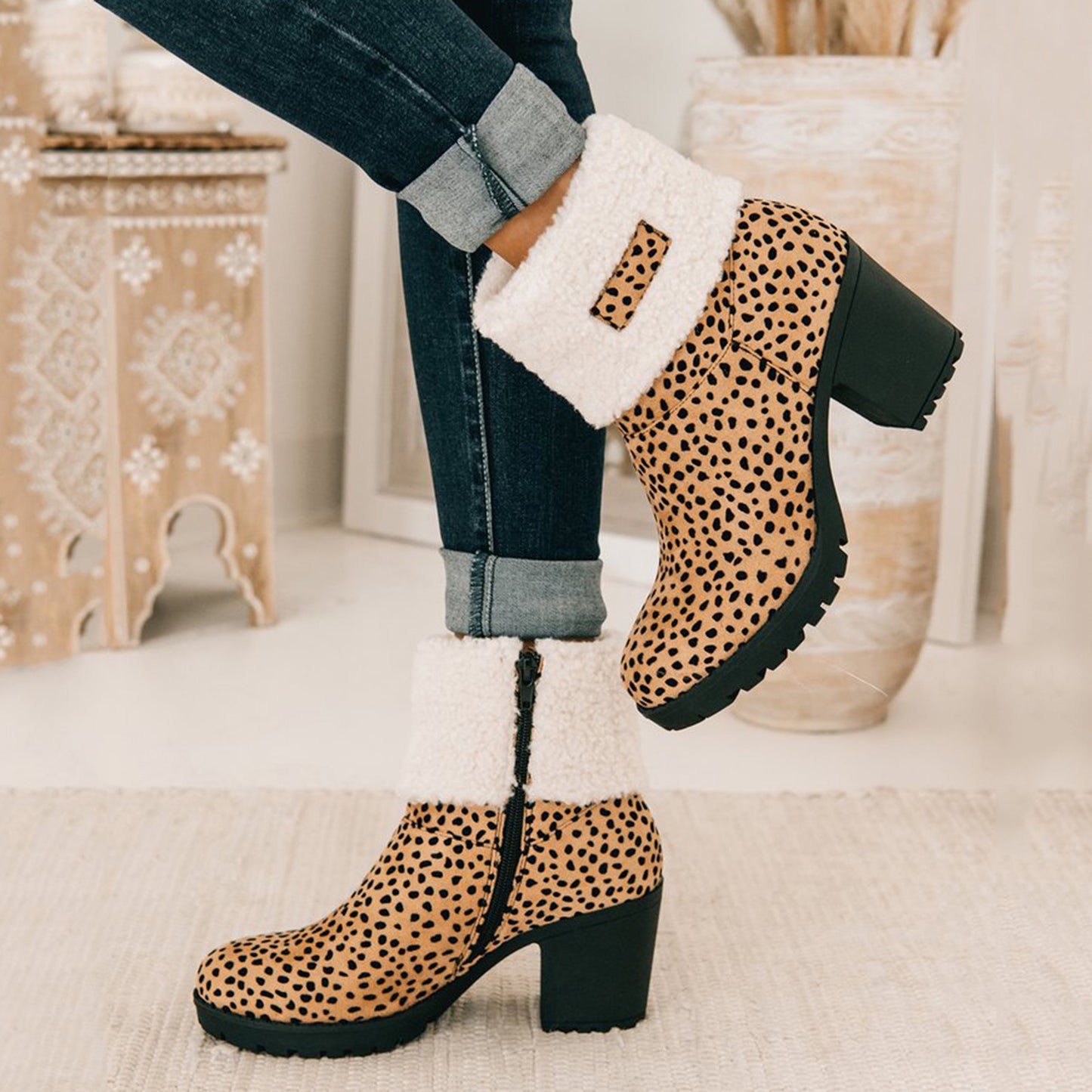 Bottes courtes pour femmes avec bout en laine chaude