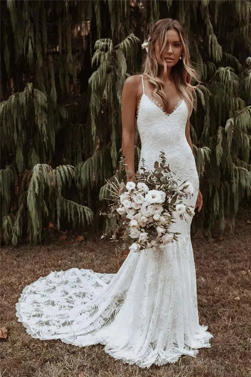 Vestidos de novia estilo bohemio de sirena con tirantes finos, encaje, espalda descubierta, playa, sexy, escote en V, vestidos de novia bohemios, elegantes vestidos de novia