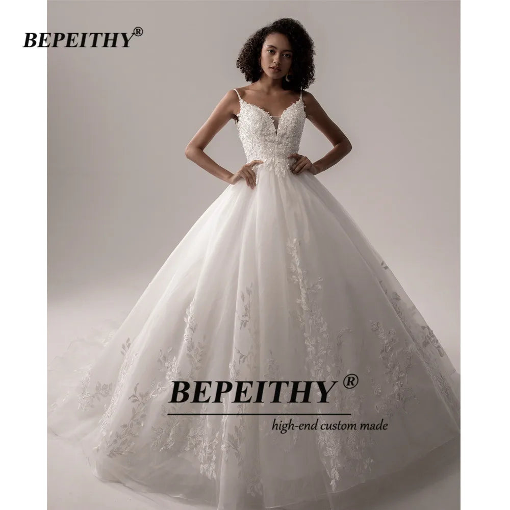 BEPEITHY Spaghetti Straps Lace Wedding Dresses For Bride 2022 Sleeveless Ball Gown Ivory Indian Bridal Dress Online Shop White