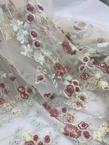 Tissu de robe de mariée exquis en pierre de travail manuel de haute qualité / broderie de plumes à la main en tulle français pour robes de soirée