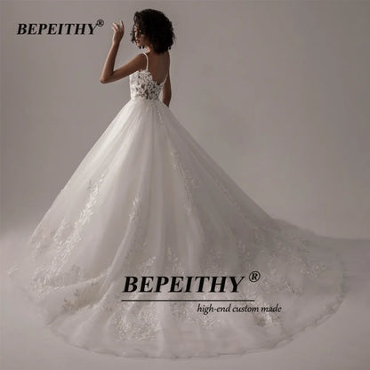 BEPEITHY Spaghetti Straps Lace Wedding Dresses For Bride 2022 Sleeveless Ball Gown Ivory Indian Bridal Dress Online Shop White