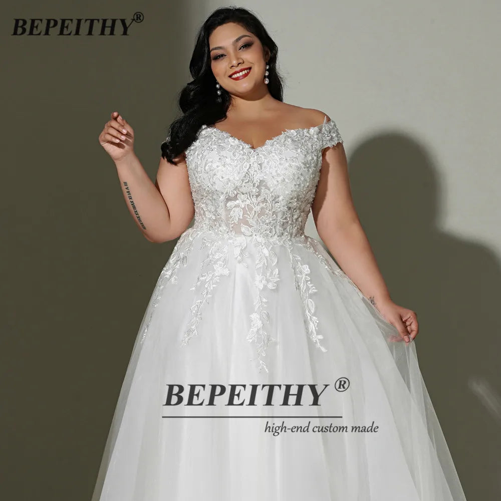 BEPEITHY Off The Shoulder Ivory Plus Size Wedding Dress Sweep Train Sweetheart Lace Bridal Gown 2022 For Curve Women New Arrival