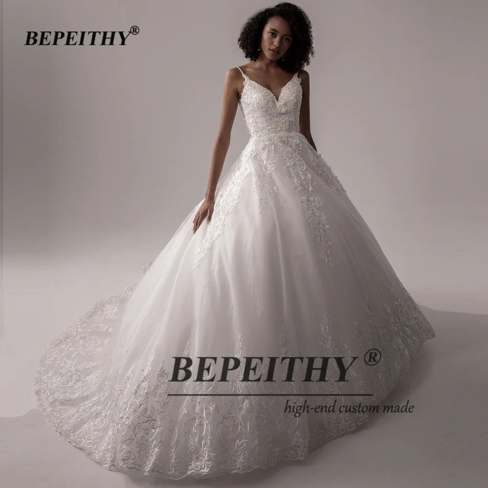 BEPEITHY Vestidos de novia sexys con escote en V y encaje sin espalda para mujer, sin mangas, con abalorios, color blanco marfil, 2023