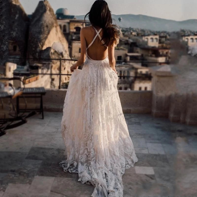 Vestidos de novia sexys bohemios de encaje para playa, elegantes, con cola larga, abertura lateral, espalda descubierta, tirantes finos, vestidos de novia, vestido de novia 2024