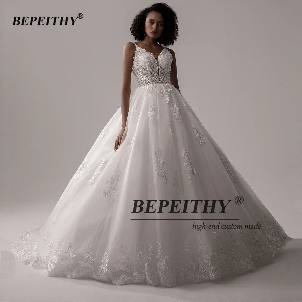 BEPEITHY Princesse Dentelle Robes De Mariée 2022 Pour Femmes Mariée Robes De Novia Col En V Robe De Mariée De Bal Sans Manches Robe De Mariée