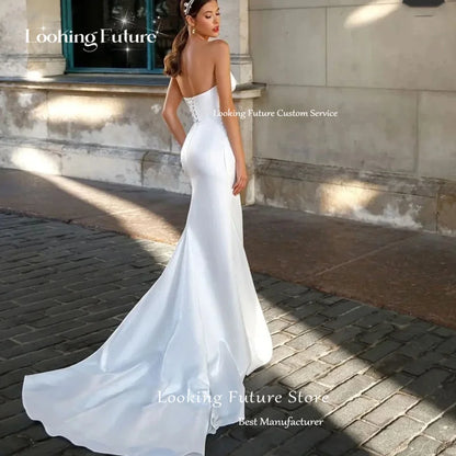 Sexy Mermaid White Wedding Dress Satin Strapless Pleat Backless Lace Up Wedding Gown High Side Slit Sleeveless Sweep Train 2024