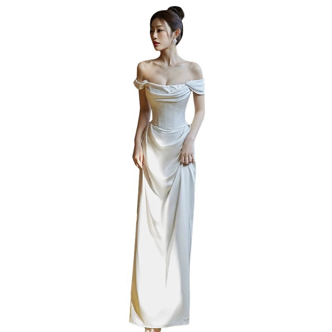 Elegant Floor-Length Wedding Dress with One-Shoulder Style