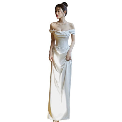 Elegant Floor-Length Wedding Dress with One-Shoulder Style