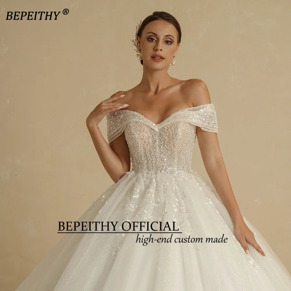 BEPEITHY Ivoire Perles Princesse Robes De Mariée 2022 Pour La Mariée Hors De L'épaule Sans Manches Femmes Paillettes Boule Robe De Mariée Robes