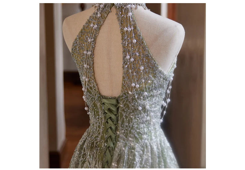 Nuevos vestidos de noche de lujo de color verde con cuello halter y corte A 2024, vestido de cuentas con textura de alta gama para fiesta de bodas de mujer