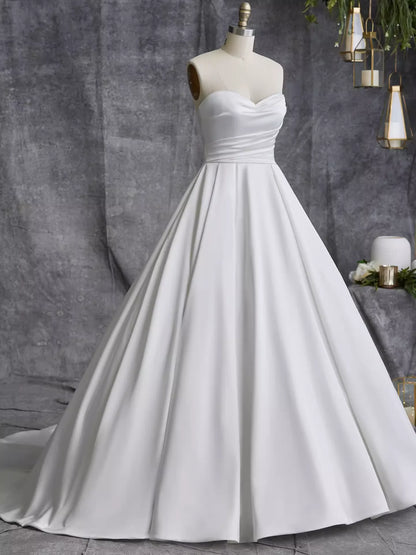 Stylish simple satin wedding dress Classic Ball gown White Wedding dress strapless corset style Custom plus size