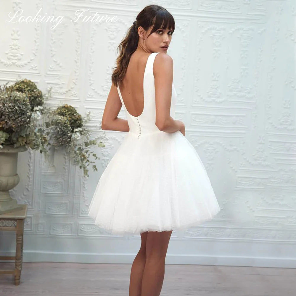 Tulle Short Wedding Dress for Women 2024 A-Line Sleeveless Backlees Crepe Mini Bride Dresses Simple Bridal Gowns Robe De Mariee