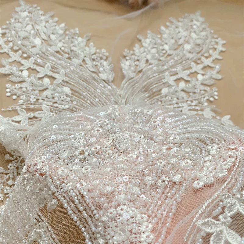 NOUVEAU Tissu en dentelle de mariée à paillettes perlées Personnalisation avancée Robe de mariée AB Ensemble devant Poitrine Dos Fleur RS4174