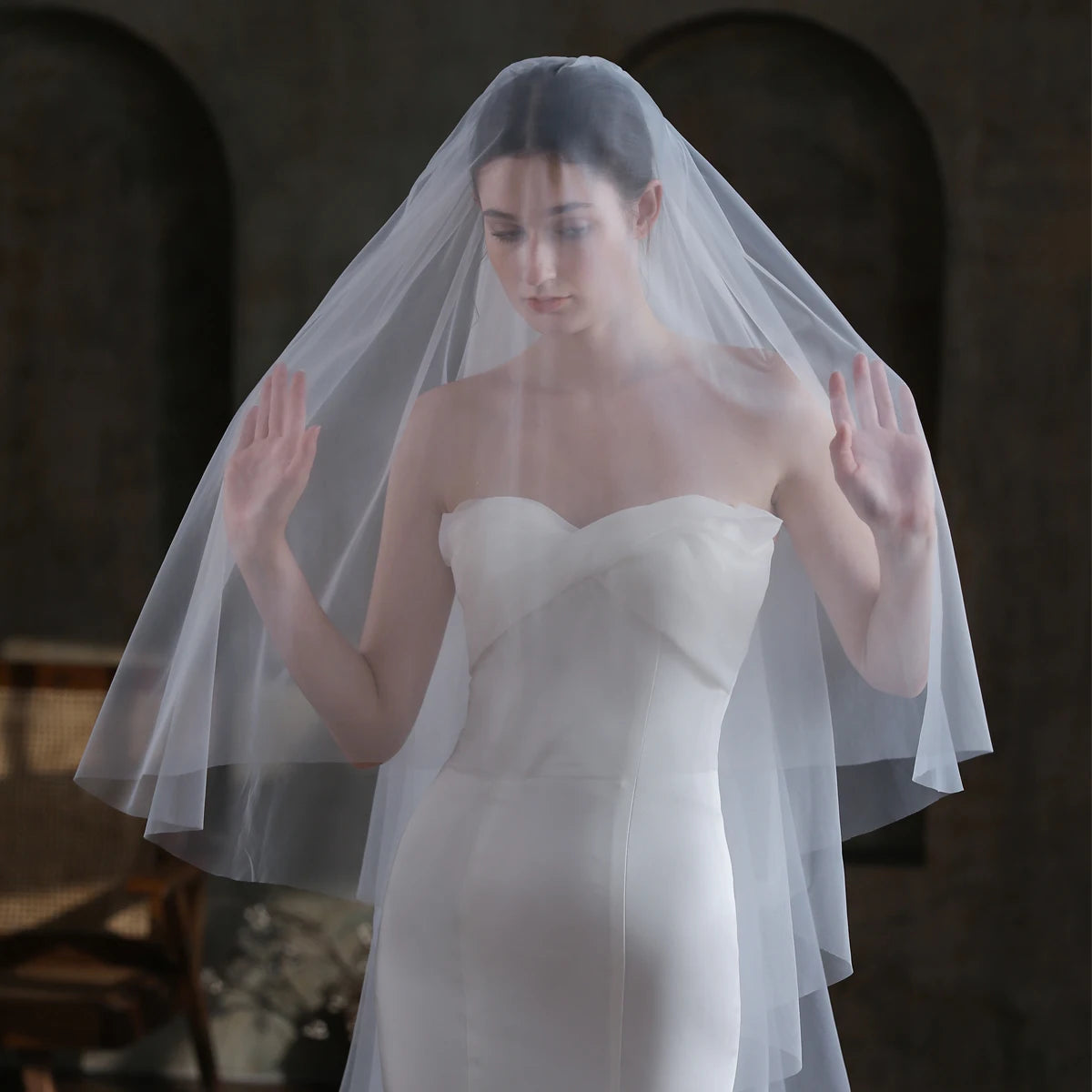 V872 Long White Handmade Bridal Veil for Wedding Dress Tulle Two-Layer Cathedral Brides to Be Veil with Hair Comb