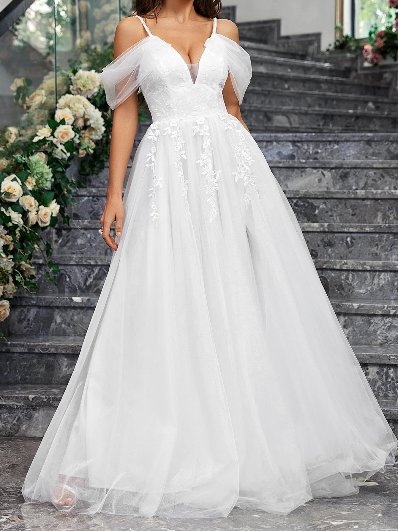 Ladies White Luxury Church Wedding Dress Embroidered With Floral Chiffon Bridal Off Shoulder Tight Fitting Wedding Gown