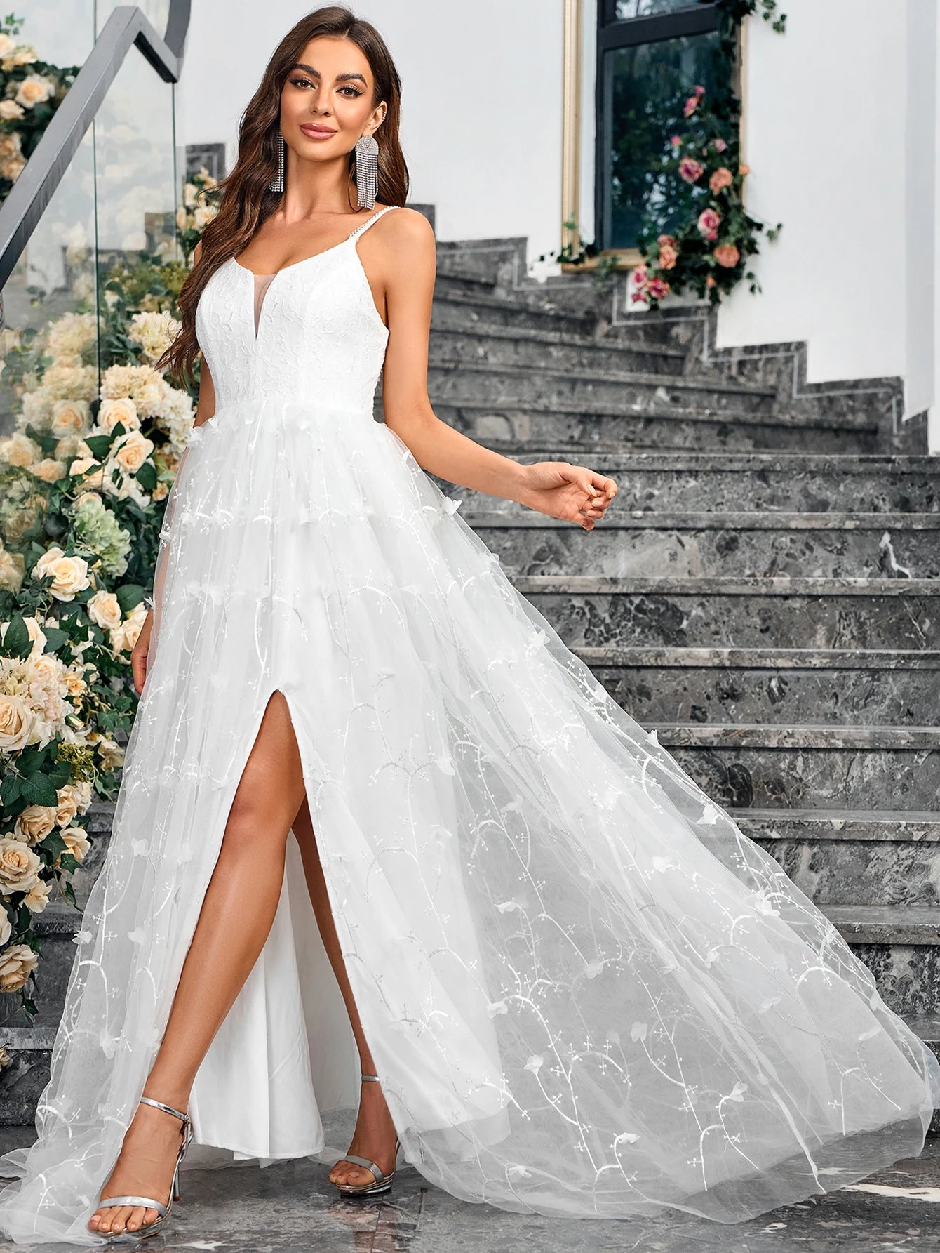 Robe de mariée sirène élégante pour femme Robe de mariée sans manches Robe de mariée à col en V Nouvelle robe de mariée sexy dos nu en nouilles italiennes